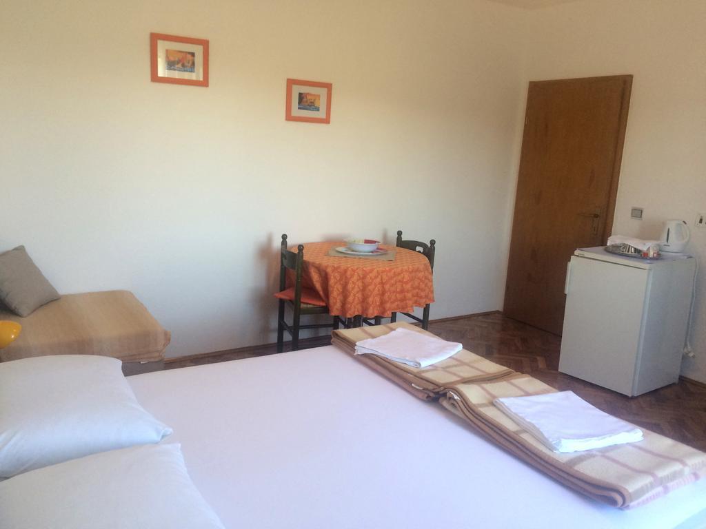 Apartments Radulovic Biograd Na Moru Exterior foto