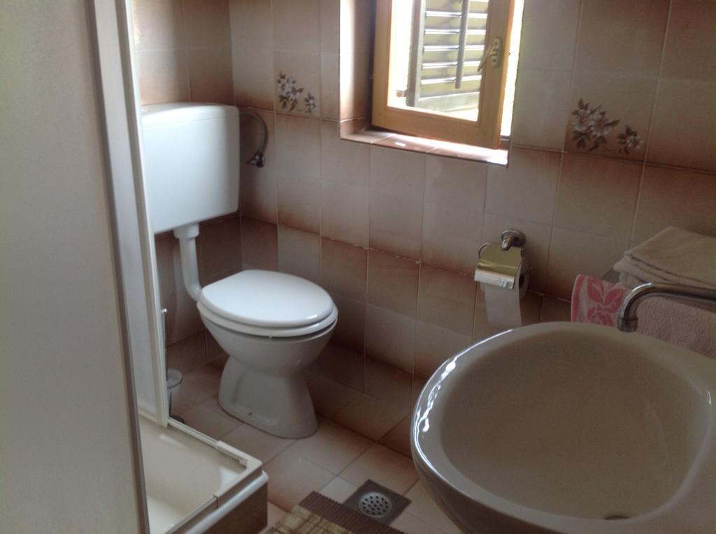 Apartments Radulovic Biograd Na Moru Cameră foto